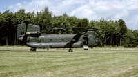 Photo ID 194932 by Joop de Groot. UK Air Force Boeing Vertol Chinook HC2A CH 47D, ZH892