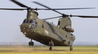 Photo ID 34174 by Chris Lofting. UK Air Force Boeing Vertol Chinook HC2 CH 47D, ZA670