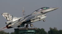 Photo ID 40749 by Mark Broekhans. Norway Air Force General Dynamics F 16BM Fighting Falcon, 692