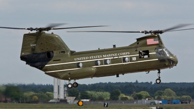 Photo ID 79812 by Alan Worsley. USA Marines Boeing Vertol CH 46E Sea Knight 107 II, 157680