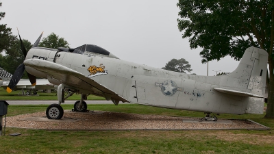 Photo ID 79974 by Bob Wood. USA Navy Douglas XAD 1 Skyraider XBT2D 1, 09102