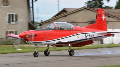 Photo ID 81504 by Martin Thoeni - Powerplanes. Switzerland Air Force Pilatus NCPC 7 Turbo Trainer, A 937