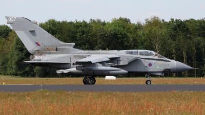 Photo ID 81386 by Mario Boeren. UK Air Force Panavia Tornado GR4, ZA589