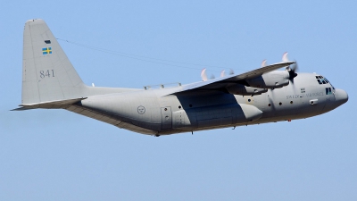 Photo ID 82245 by Mark Munzel. Sweden Armed Forces Lockheed Tp 84 Hercules C 130H L 382, 84001