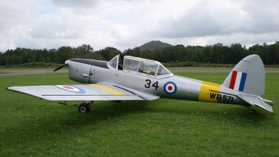 Photo ID 81955 by Toon Cox. Private Private De Havilland Canada DHC 1 Chipmunk 22, G AOSF