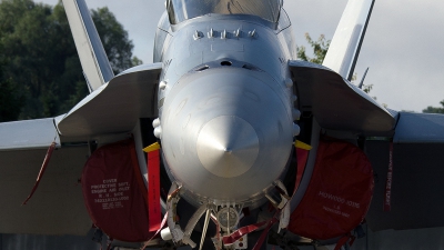 Photo ID 82379 by Jan Eenling. Switzerland Air Force McDonnell Douglas F A 18C Hornet, J 5003