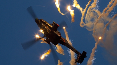 Photo ID 84506 by Tim Van den Boer. Netherlands Air Force Boeing AH 64DN Apache Longbow, Q 17