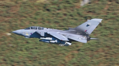 Photo ID 10591 by Barry Swann. UK Air Force Panavia Tornado GR4, ZA473