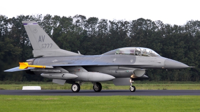 Photo ID 83683 by Mark Broekhans. USA Air Force General Dynamics F 16D Fighting Falcon, 90 0777