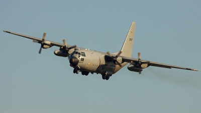 Photo ID 85157 by Tim Van den Boer. Belgium Air Force Lockheed C 130H Hercules L 382, CH 07