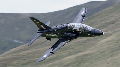 Photo ID 10902 by Paul Cameron. UK Air Force British Aerospace Hawk T 1W, XX195