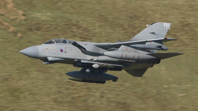 Photo ID 10914 by Paul Cameron. UK Air Force Panavia Tornado GR4, ZD792