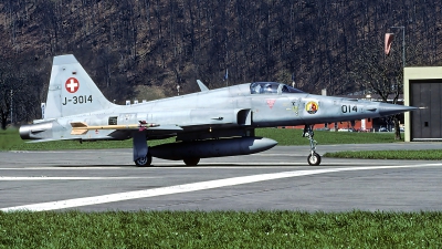 Photo ID 86166 by Carl Brent. Switzerland Air Force Northrop F 5E Tiger II, J 3014