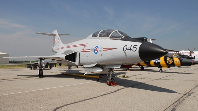 Photo ID 86291 by Rod Dermo. Canada Air Force McDonnell CF 101B Voodoo, 101045