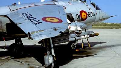 Photo ID 86999 by Carl Brent. Spain Navy Hawker Siddeley AV 8A Harrier, VA 1 4
