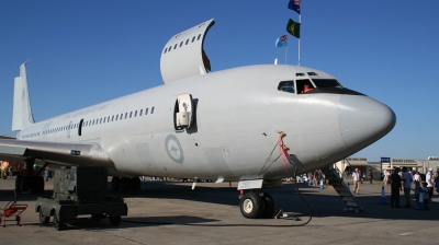 Photo ID 87096 by Chris Albutt. Australia Air Force Boeing 707 368C, A20 261