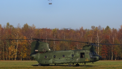 Photo ID 87069 by Mick Balter - mbaviation-images. Netherlands Air Force Boeing Vertol CH 47D Chinook, D 101