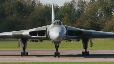 Photo ID 11043 by John Higgins. Private Private Avro 698 Vulcan B2, G VLCN