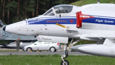 Photo ID 87348 by Maurice Kockro. Company Owned BAe Systems Douglas A 4N Skyhawk, N432FS