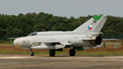 Photo ID 11124 by Maarten Peters. Czech Republic Air Force Mikoyan Gurevich MiG 21MFN, 5603