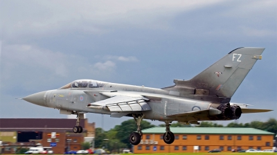 Photo ID 88504 by Chris Albutt. UK Air Force Panavia Tornado F3, ZE728