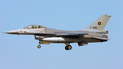 Photo ID 11325 by Tim Felce. Netherlands Air Force General Dynamics F 16AM Fighting Falcon, J 016