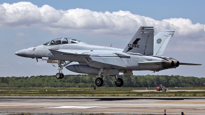 Photo ID 89367 by David F. Brown. USA Navy Boeing F A 18F Super Hornet, 165796