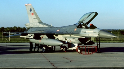 Photo ID 90088 by Carl Brent. Turkey Air Force General Dynamics F 16C Fighting Falcon, 92 0010