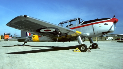 Photo ID 90474 by Carl Brent. Private Private De Havilland Canada DHC 1 Chipmunk T10, G BCXN