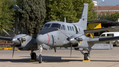 Photo ID 11519 by Tom Gibbons. Spain Air Force Beech C 90 King Air, E 22 02
