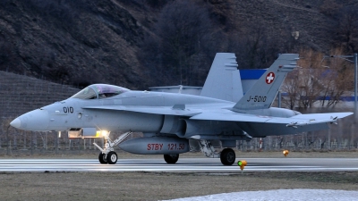 Photo ID 93251 by Martin Thoeni - Powerplanes. Switzerland Air Force McDonnell Douglas F A 18C Hornet, J 5010