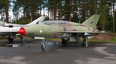 Photo ID 91925 by Pieter Stroobach. Finland Air Force Mikoyan Gurevich MiG 21UM, MK 126