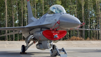 Photo ID 93216 by Roman Mr.MiG. USA Air Force General Dynamics F 16C Fighting Falcon, 91 0338