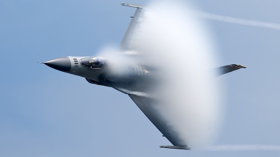 Photo ID 94310 by Dariusz Siusta. USA Air Force General Dynamics F 16C Fighting Falcon, 94 0042