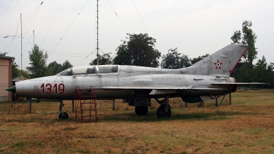 Photo ID 95239 by Kostas D. Pantios. Hungary Air Force Mikoyan Gurevich MiG 21U 400, 1319