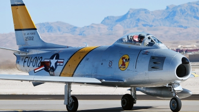 Photo ID 95268 by W.A.Kazior. Private Planes of Fame Air Museum North American F 86F Sabre, NX186AM