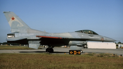 Photo ID 95505 by David F. Brown. USA Navy General Dynamics F 16N Fighting Falcon, 163572