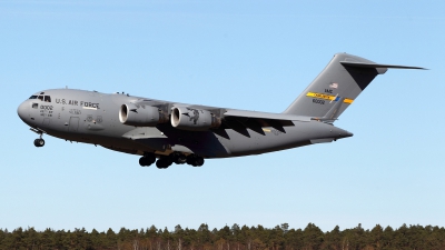 Photo ID 95665 by Carl Brent. USA Air Force Boeing C 17A Globemaster III, 96 0002