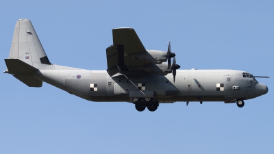 Photo ID 95995 by Chris Lofting. UK Air Force Lockheed Martin Hercules C4 C 130J 30 L 382, ZH871