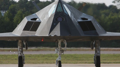 Photo ID 12547 by Jonathan Derden - Jetwash Images. USA Air Force Lockheed F 117A Nighthawk, 82 0800