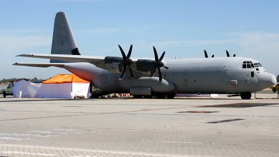Photo ID 98610 by Mir Zafriz. Australia Air Force Lockheed Martin C 130J 30 Hercules L 382, A97 442