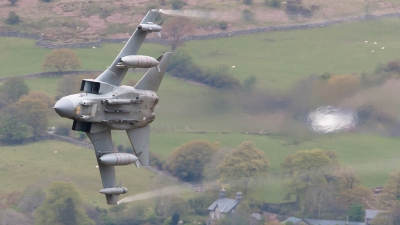 Photo ID 99014 by Neil Bates. UK Air Force Panavia Tornado GR4, ZD850