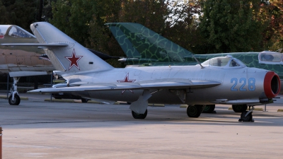 Photo ID 12659 by Jonathan Morgan. Russia Air Force Mikoyan Gurevich MiG 17F, 228
