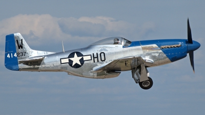 Photo ID 100377 by Steve Homewood. Private Private North American P 51D Mustang, N2151D