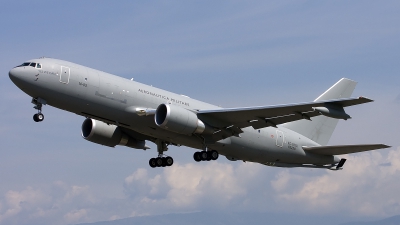 Photo ID 100694 by Roberto Bianchi. Italy Air Force Boeing KC 767A 767 2EY ER, MM62228