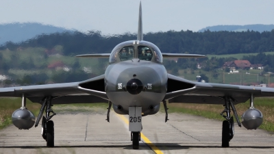 Photo ID 100978 by Ludwig Isch. Private Private Hawker Hunter T68, HB RVP