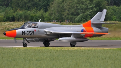 Photo ID 101348 by Peter Terlouw. Private Private Hawker Hunter T8C, G BWGL