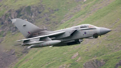 Photo ID 101575 by Paul Massey. UK Air Force Panavia Tornado GR4, ZD788