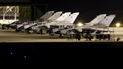 Photo ID 13038 by Frank Noort. UK Air Force Panavia Tornado GR4 T, ZA410