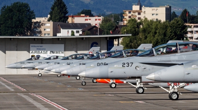 Photo ID 103836 by Mathias Grägel - GME-AirFoto. Switzerland Air Force McDonnell Douglas F A 18D Hornet, J 5237